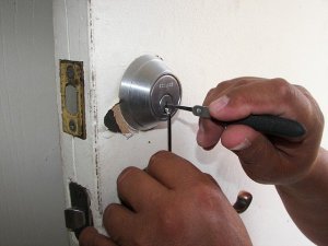 locksmith nearest me